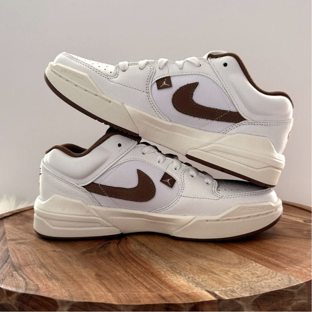 Nike White and Brown Women Athletic Sneakers